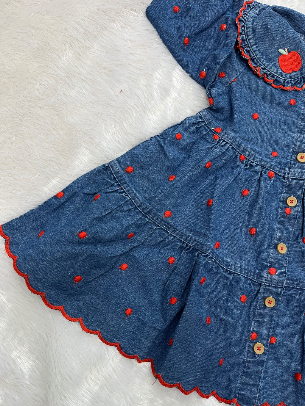 Denim Beauty 🍎