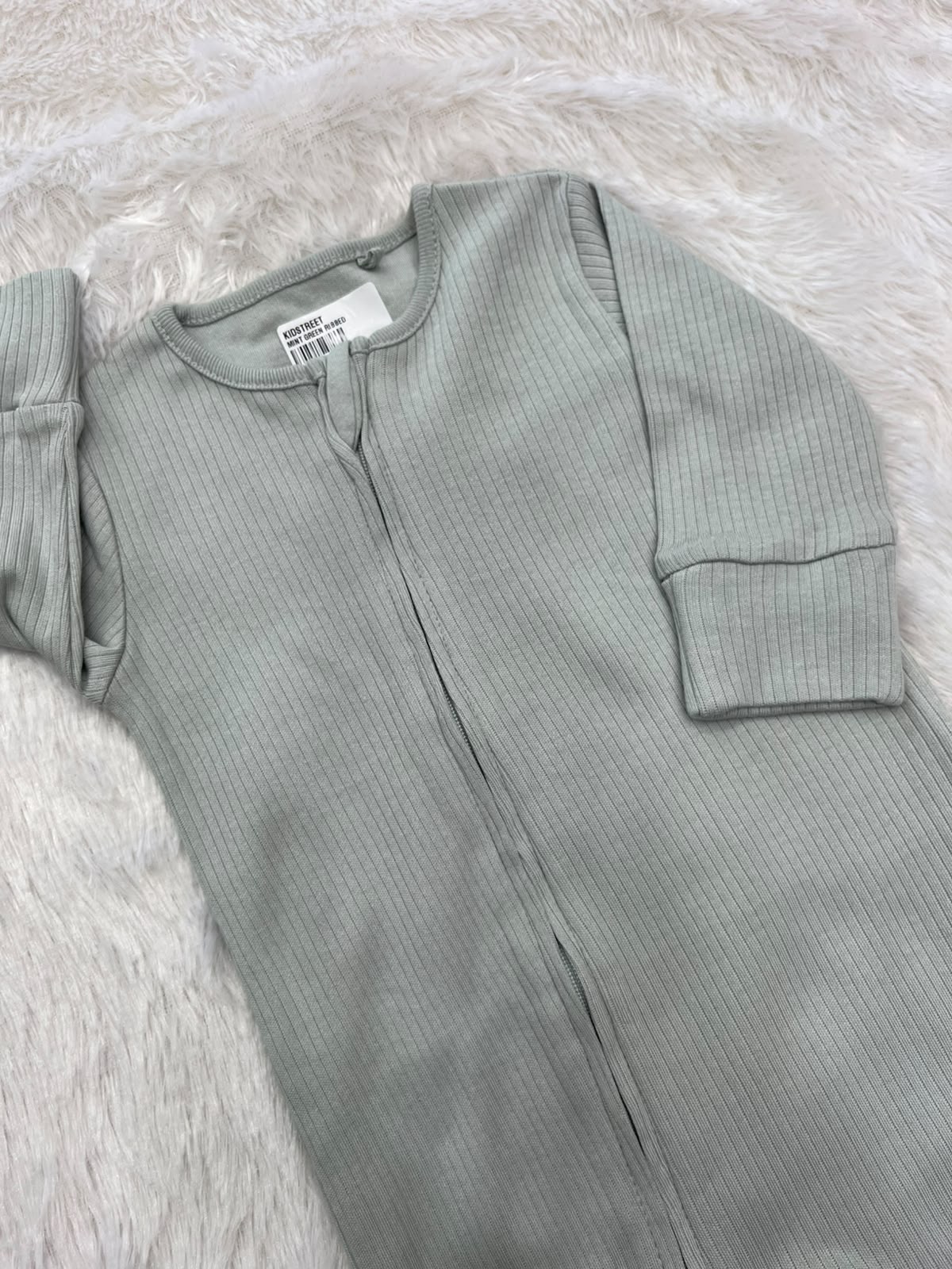 Mint green Ribbed