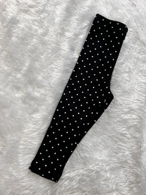 Black and white beauty- 1386