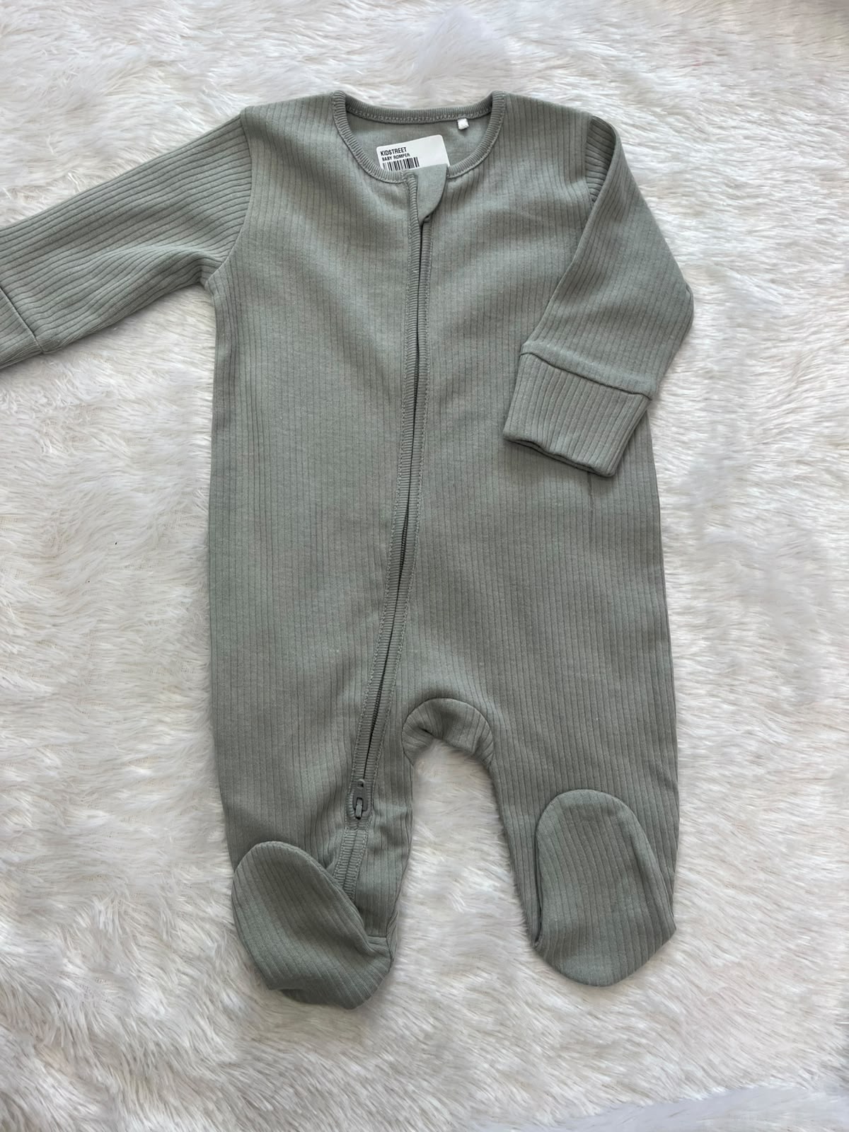 Ribbed Zipper Romper