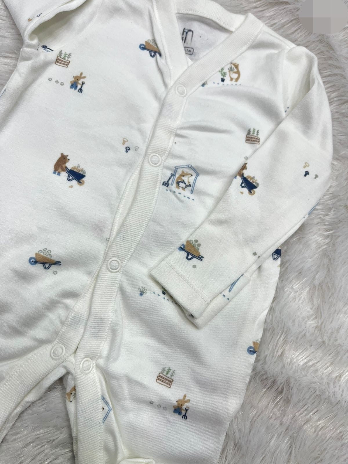 Pretty white Rompers