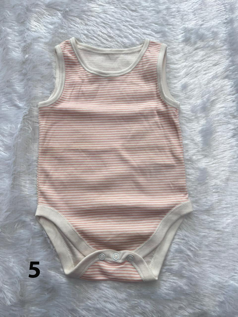 3-6 MONTH ONESIE-1237