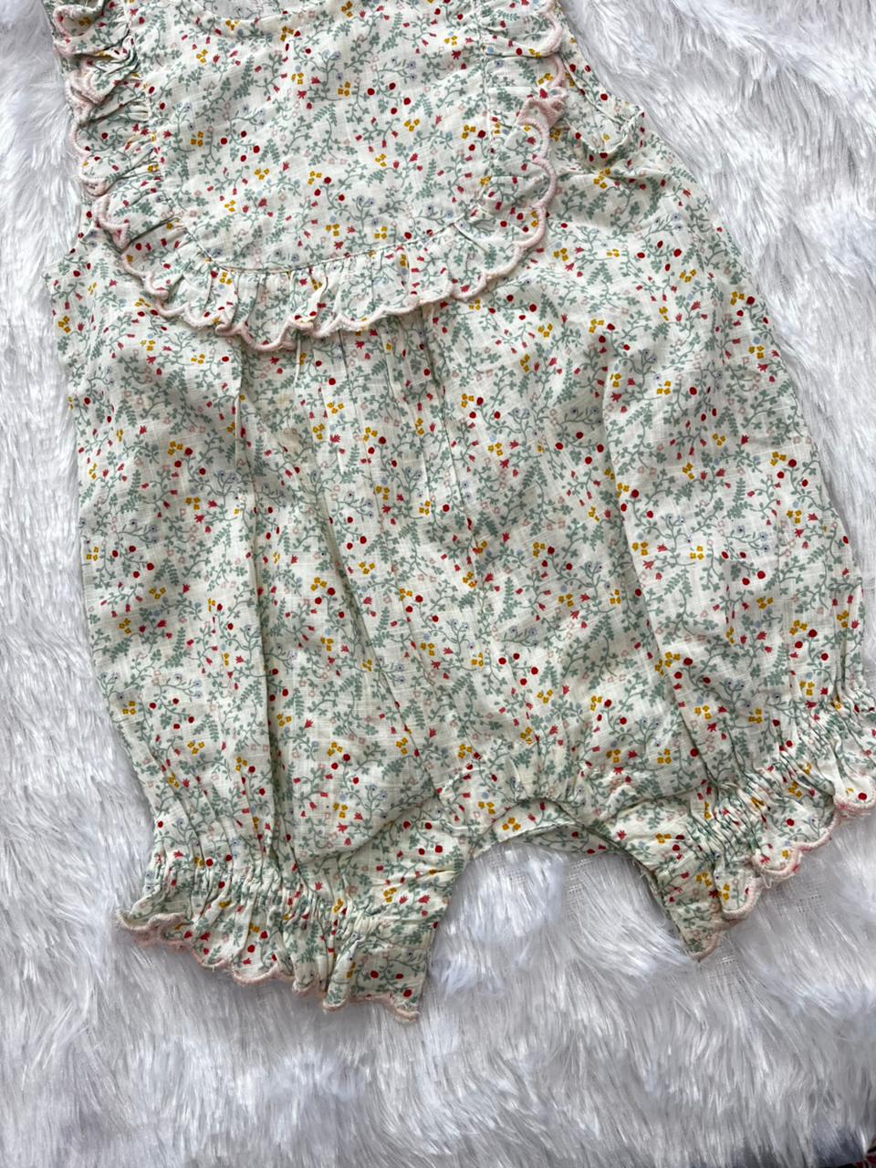 FRILL BEAUTY