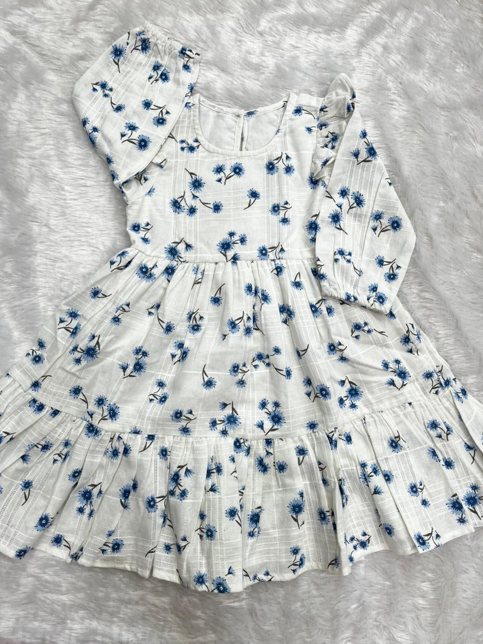 BLUE MEADOW CHARM