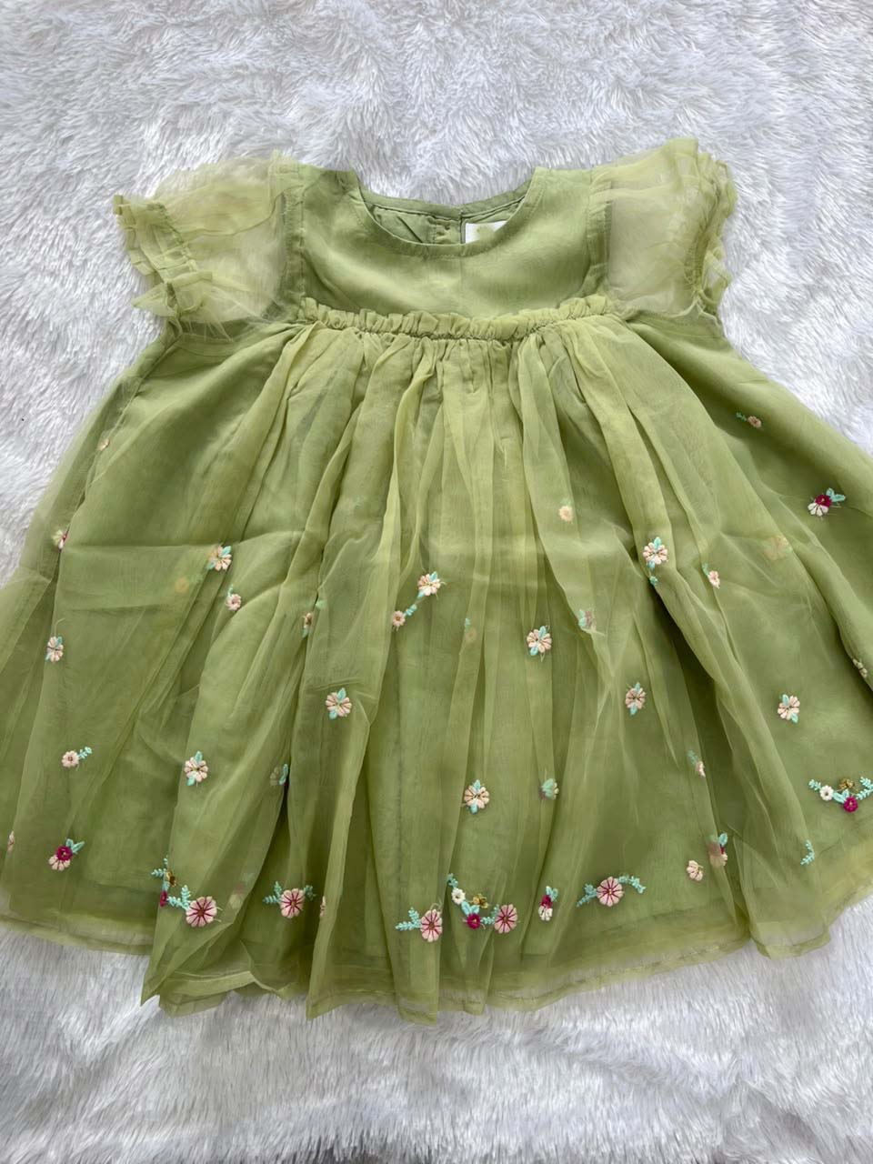 OLIVE GREEN BEAUTY-
