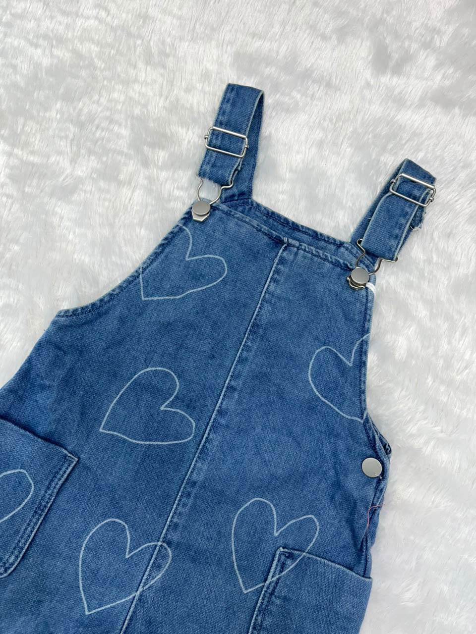 Denim dungaree with heart print